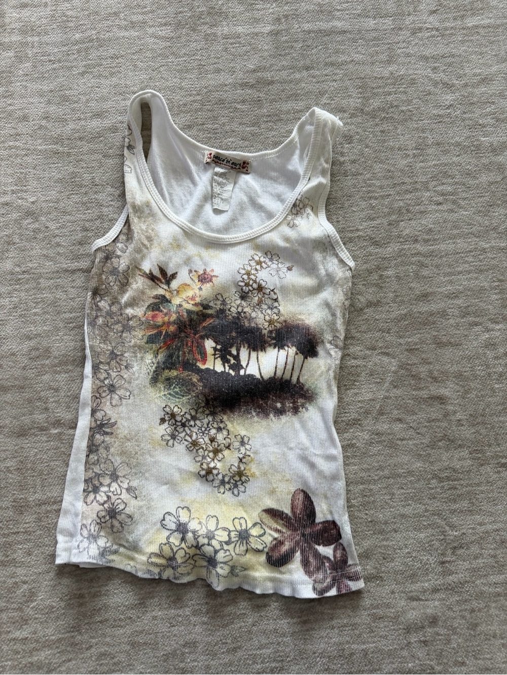 White Floral Graphic Tank Top with Hawaii/Tropical design